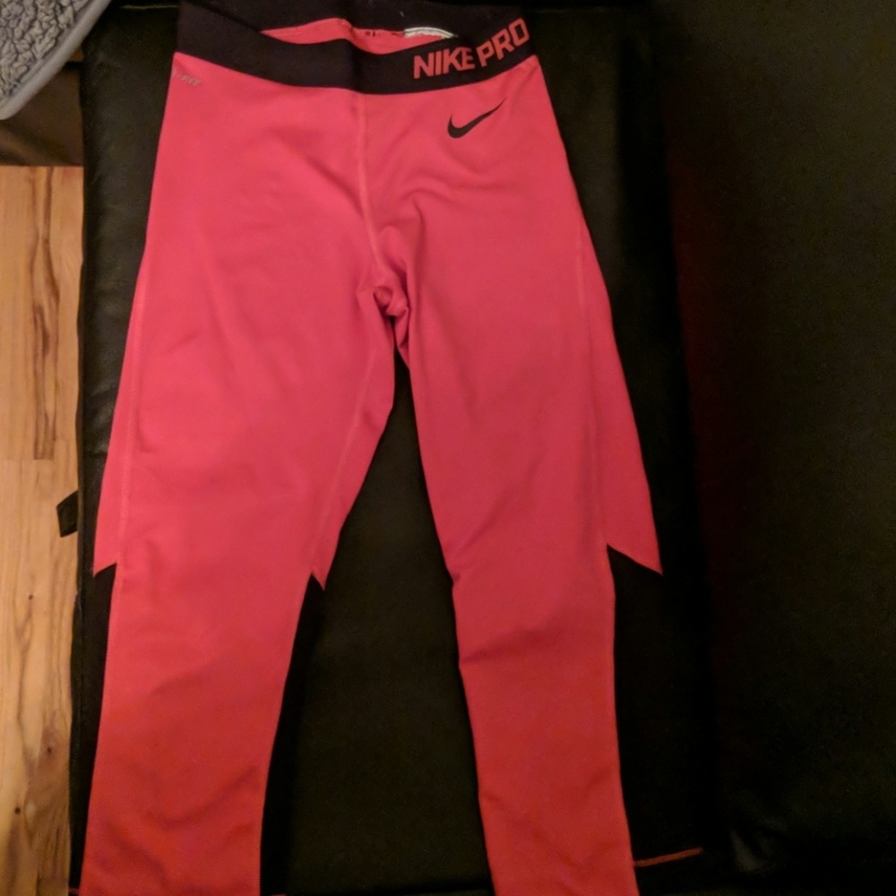 Nike crop leggings